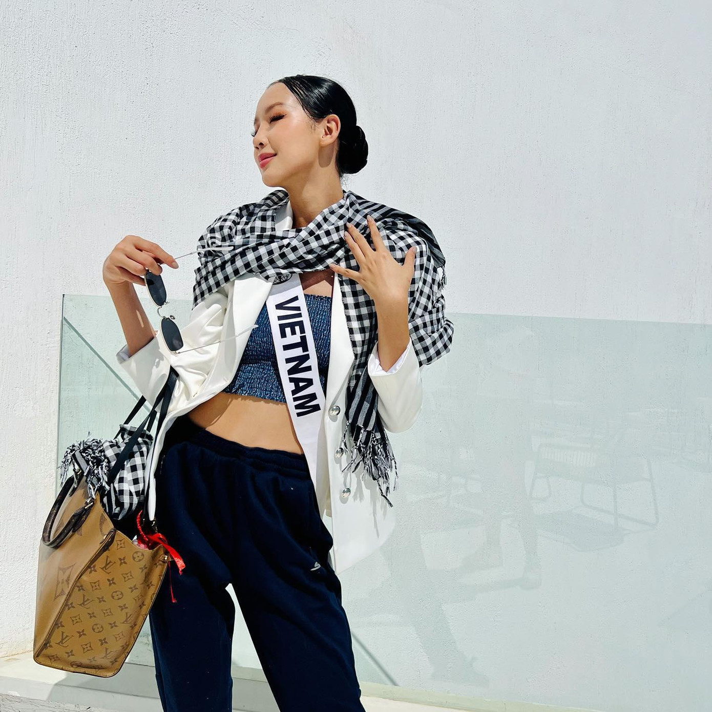 Trước khi giành ngôi vị cao nhất Hoa hậu Liên lục địa 2022, Bảo Ngọc là Á hậu Miss World Vietnam 2022. Cô là Á hậu cao nhất trong lịch sử cuộc thi hoa hậu tại Việt Nam với chiều cao 1,85 m. Chiều cao của Bảo Ngọc giúp cô nổi bật ở các cuộc thi, tuy nhiên, đây là điểm từng khiến người đẹp tự ti trong suốt những năm tháng đi học.