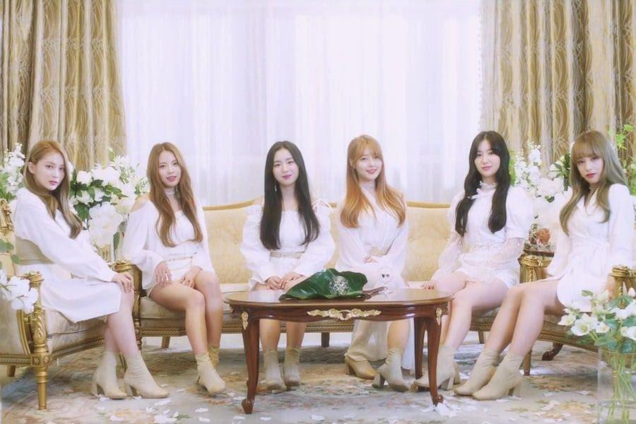 ARIAZ ra mắt vào ngày 24/10/2019, tan rã vào ngày 10/4. Các thành viên Yunji , Hyogyeong và Yeori đã chấm dứt hợp đồng với Rising Star Entertainment, sau đó họ rút khỏi nhóm. Hiện nay, chưa có thông tin chính thức nào từ công ty chủ quản về việc ARIAZ tan rã nhưng mọi kênh thông tin của họ trên truyền thông đều đã ngừng chia sẻ.