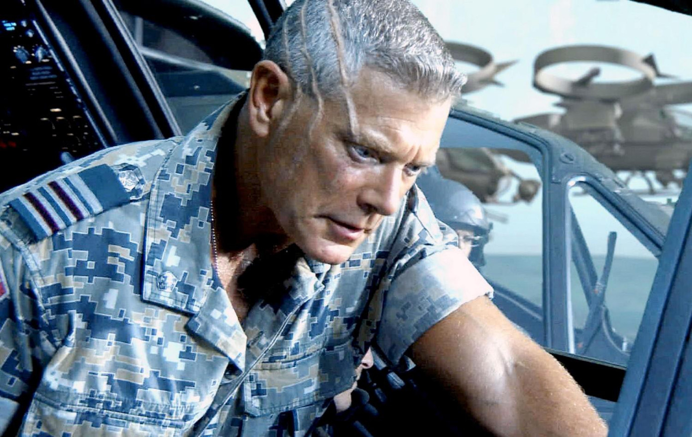 Sau vai Miles Quaritch, Stephen Lang tiếp tục ghi dấu ấn với vai sát nhân mù trong Don’t Breathe (2016). Sau vai Miles Quaritch, Stephen Lang tiếp tục ghi dấu ấn với vai sát nhân mù trong Don’t Breathe (2016).