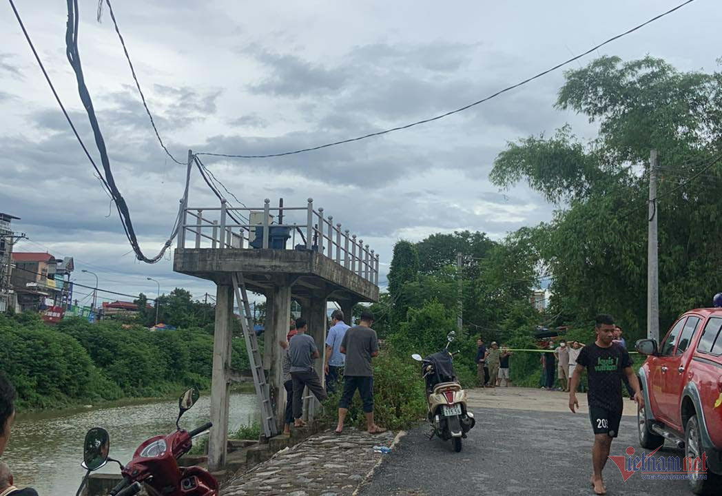 Cống Cầu Tây nơi chị T. vận hành.