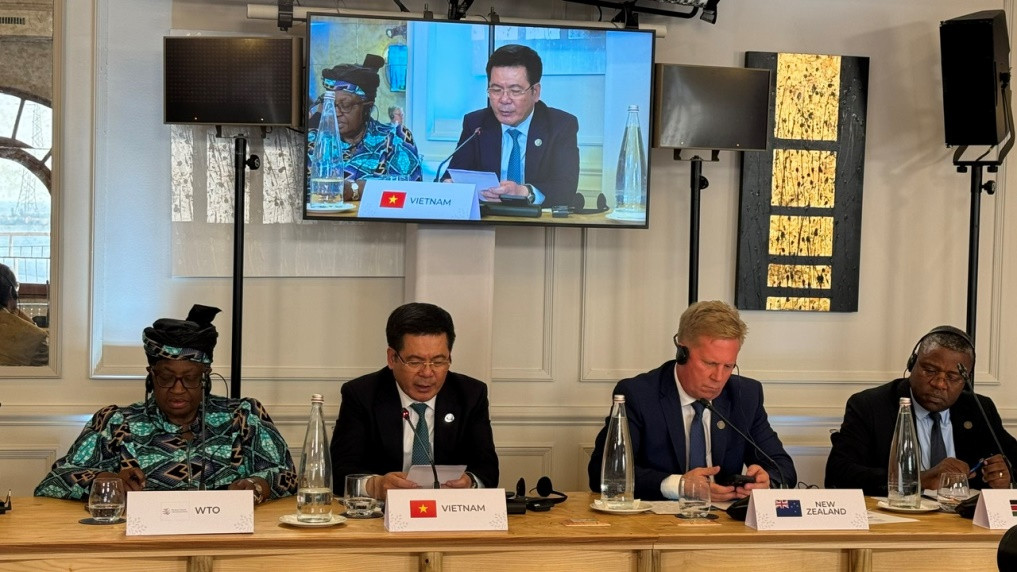 Bộ trưởng Nguyễn Hồng Diên tham dự và phát biểu tại Hội nghị Bộ trưởng Thương mại G7 mở rộng