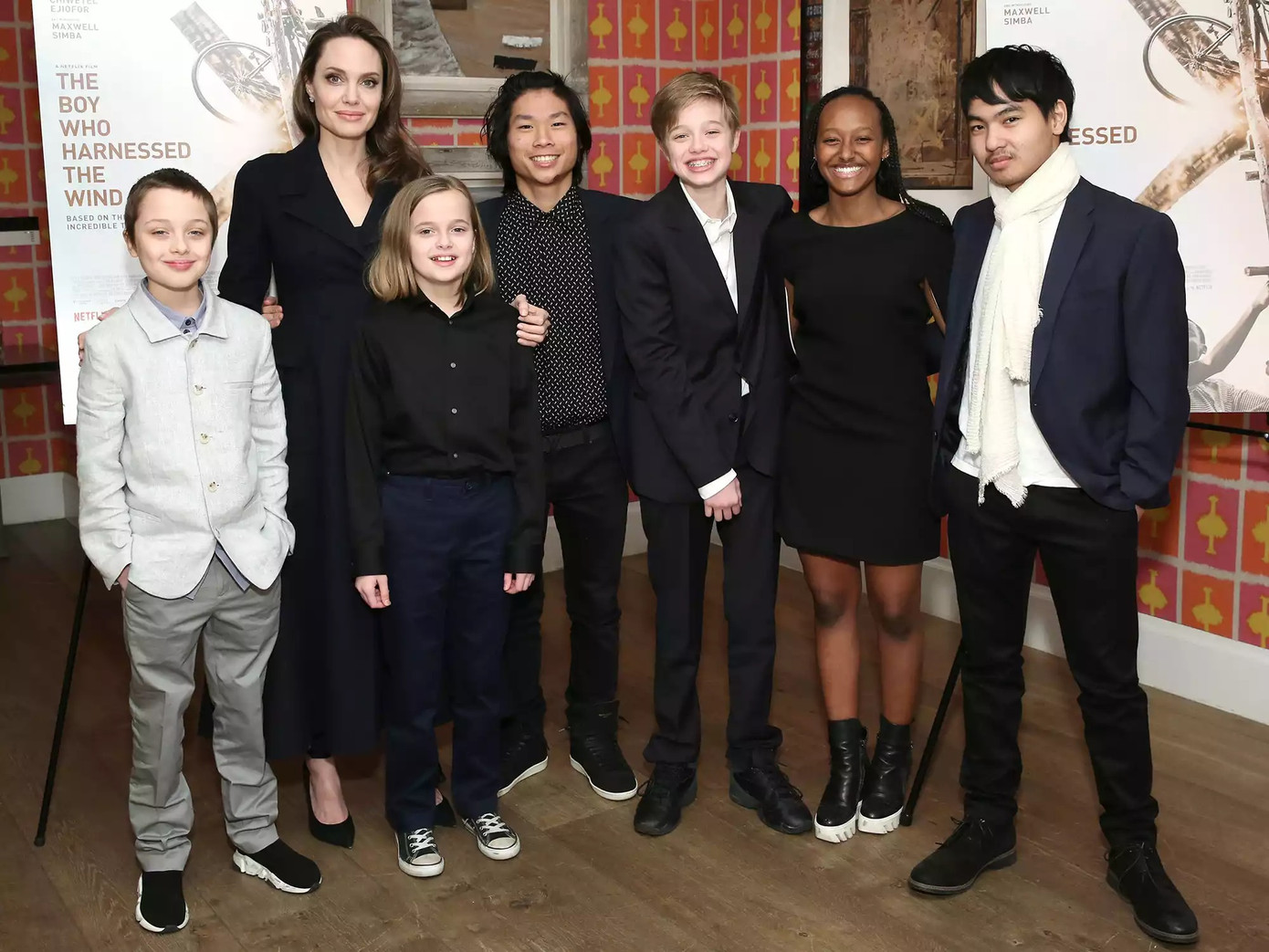 Hầu hết đứa trẻ nhà Jolie-Pitt chọn đứng về phía Angelina. Ảnh: Getty Images. Hầu hết đứa trẻ nhà Jolie-Pitt chọn đứng về phía Angelina. Ảnh: Getty Images.