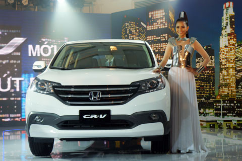 Phiên bản 2.4 có giá 1,140 tỉ đồng. Phiên bản 2.4 có giá 1,140 tỉ đồng