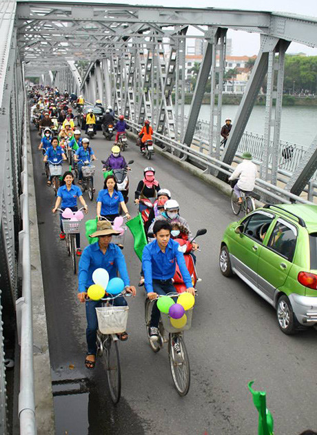 Giới trẻ Huế hăng hái chạy đua sáng tác ảnh đẹp chào mừng Festival ảnh 5