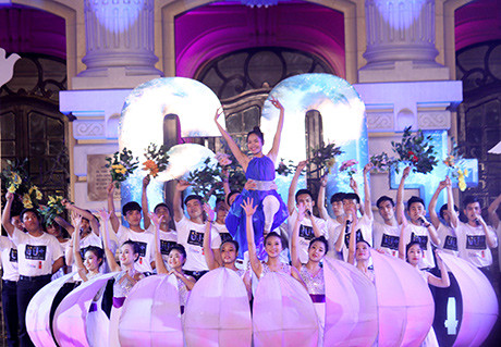 Đồng loạt tắt đèn hưởng ứng Giờ trái đất 2014 ảnh 13