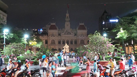 Đồng loạt tắt đèn hưởng ứng Giờ trái đất 2014 ảnh 2