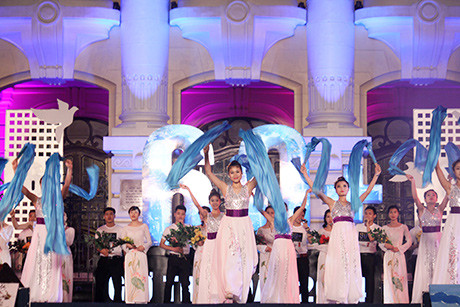 Đồng loạt tắt đèn hưởng ứng Giờ trái đất 2014 ảnh 14