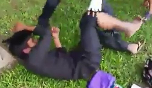 Xôn xao clip đánh te tua kẻ giả vờ hoại tử chân xin tiền ở Hà Nội ảnh 2