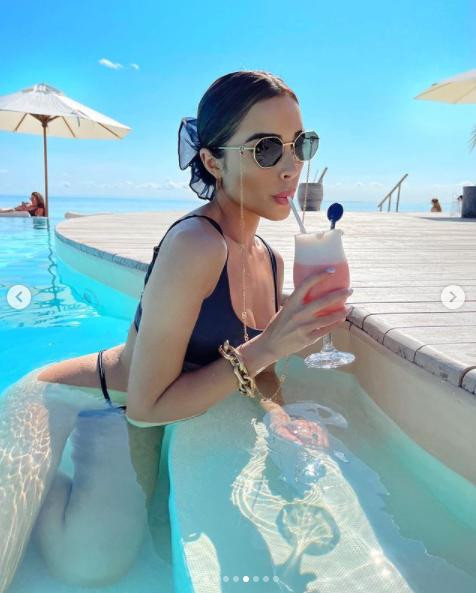 Những hình ảnh gợi cảm gây mê này được Olivia Culpo tung lên Instagram có 4,8 triệu follow thu hút hàng trăm ngàn lượt thả tim và vô số bình luận trầm trồ khen ngợi.