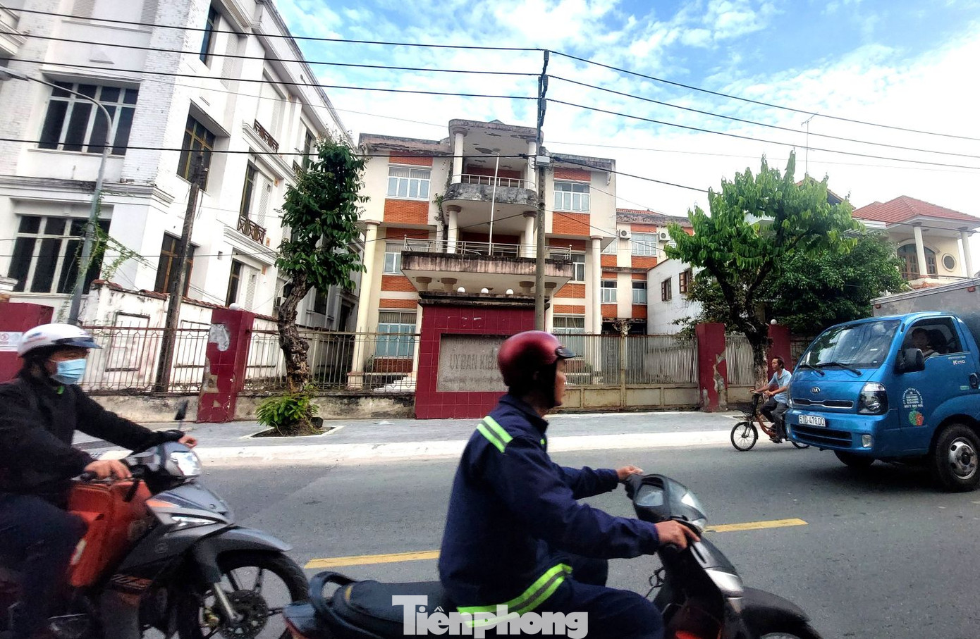 Trụ sở Ủy ban Kiểm tra Tỉnh ủy Bình Dương đang bỏ trống. Trụ sở Ủy ban Kiểm tra Tỉnh ủy Bình Dương đang bỏ trống.