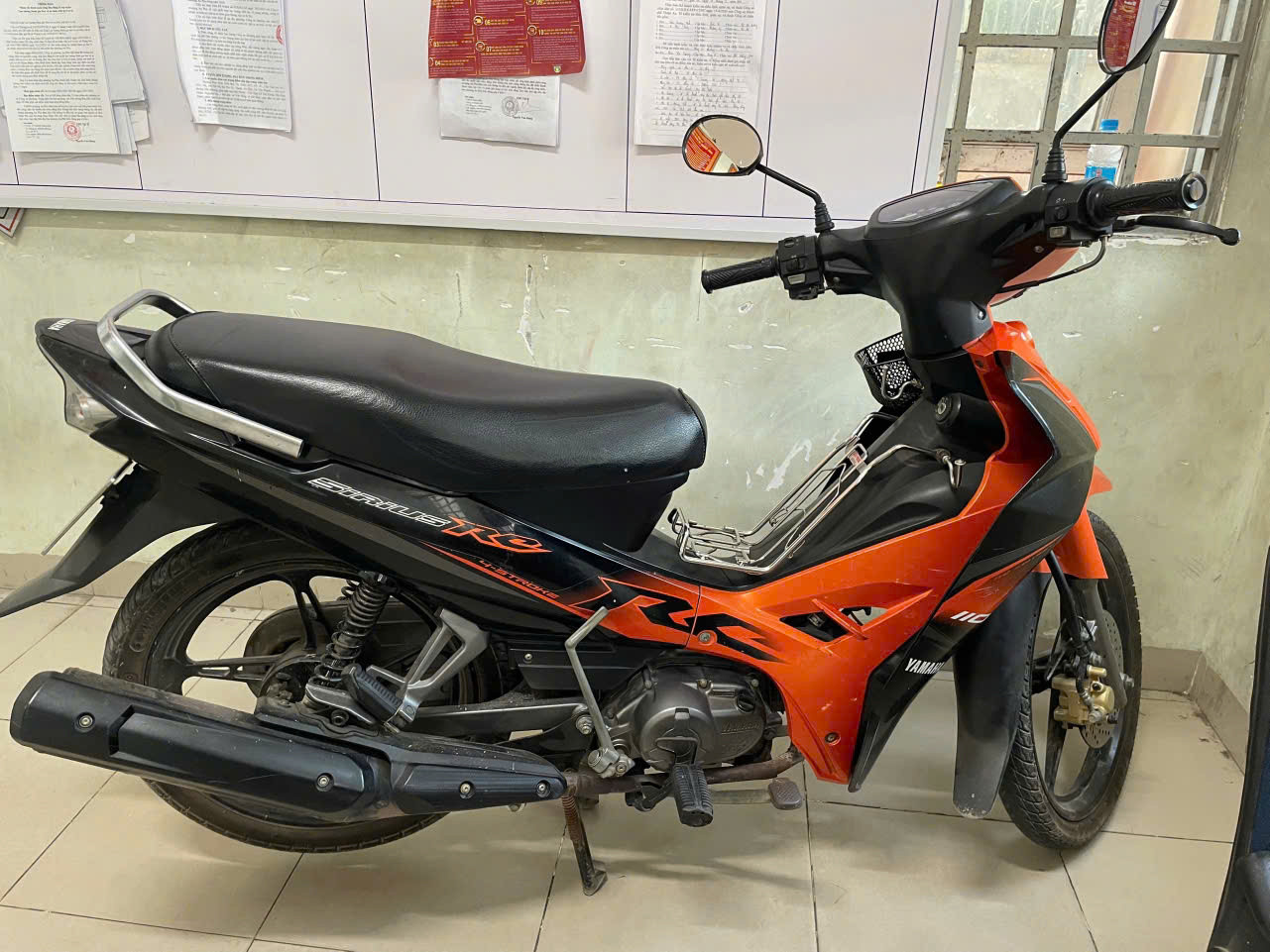 Chiếc xe máy đối tượng dùng làm phương tiện đi cướp giật