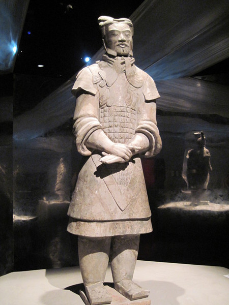 Những chiến binh đất nung được tìm thấy với nhiệm vụ canh giữ lăng mộ của vị Hoàng đế đầu tiên của Trung Quốc