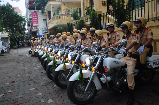 Lực lượng CSGT trước giờ xuất quân