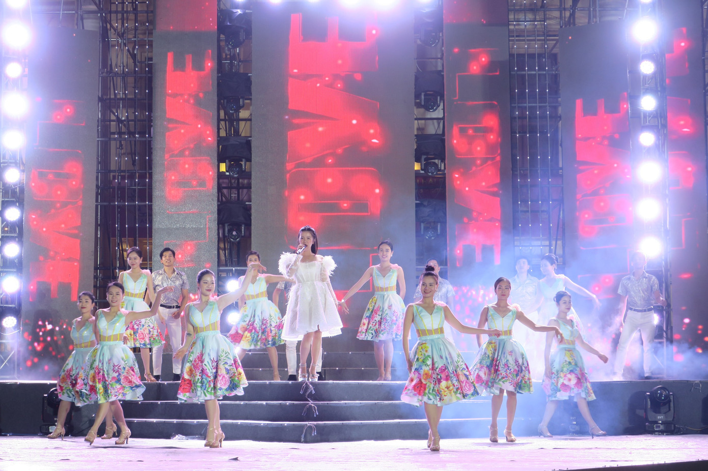 Năm 2024 - Năm của niềm tin và hy vọng ảnh 31 Năm 2024 - Năm của niềm tin và hy vọng ảnh 31