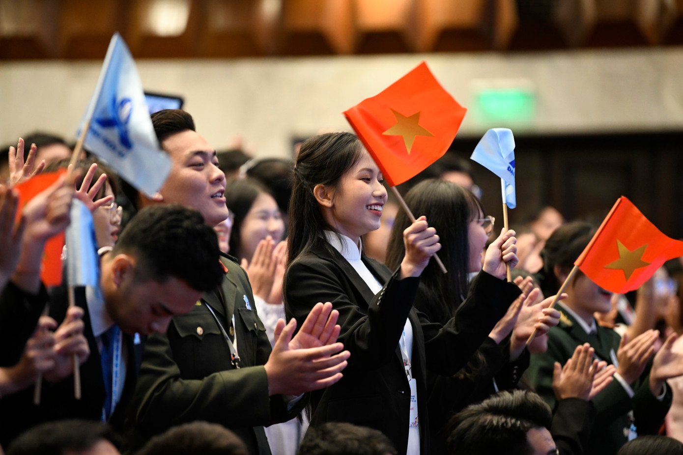 Ra mắt Ban Chấp hành T.Ư Hội Sinh viên Việt Nam khoá XI ảnh 34