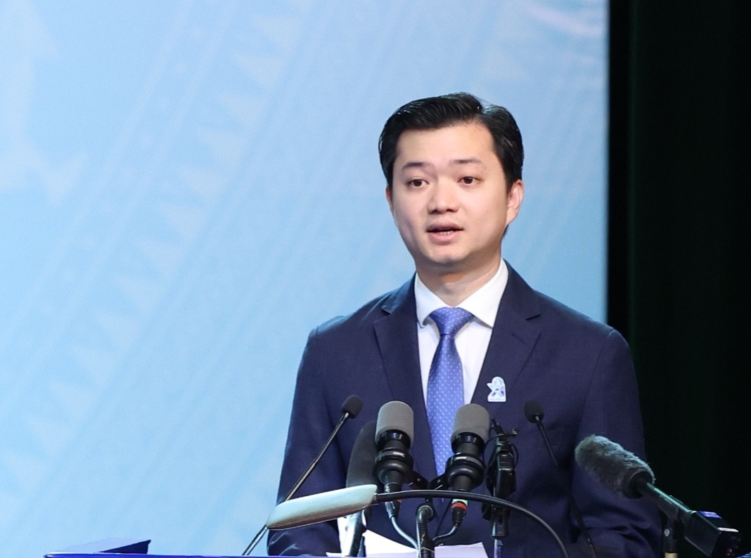 Bí thư T.Ư Đoàn, Chủ tịch T.Ư Hội Sinh viên Việt Nam Nguyễn Minh Triết.