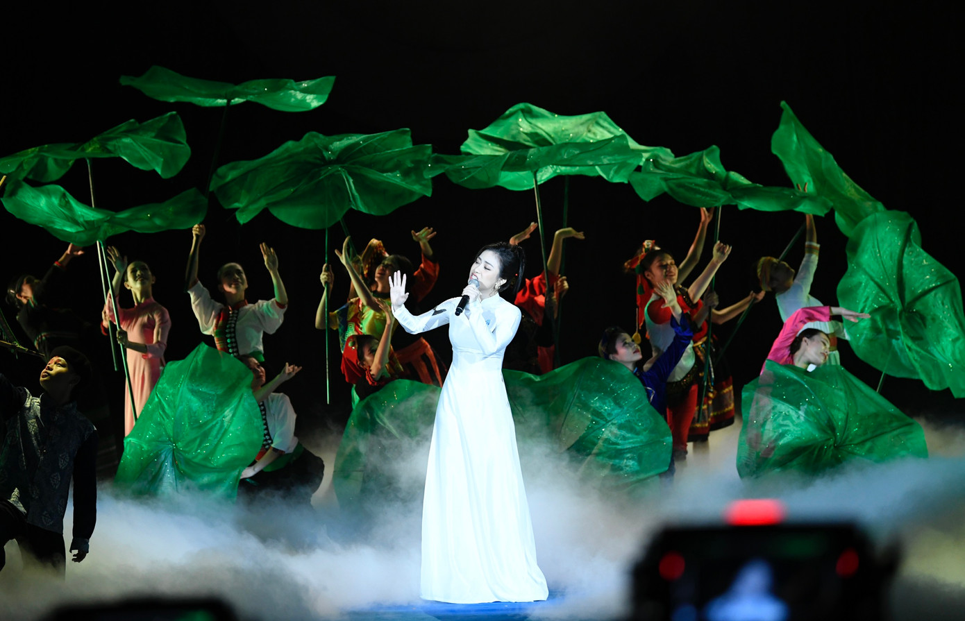 Ra mắt Ban Chấp hành T.Ư Hội Sinh viên Việt Nam khoá XI ảnh 25