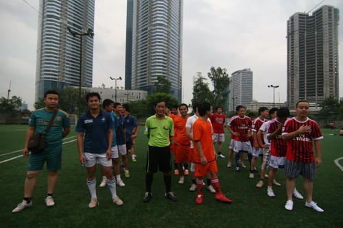 Các đội làm lễ khai mạc