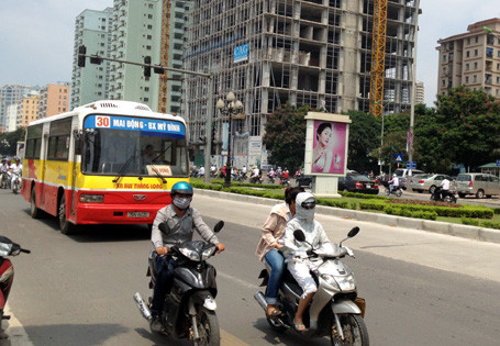 Hà Nội dự kiến năm 2015 sẽ đưa tuyến xe buýt nhanh Kim Mã - Yên Nghĩa vào hoạt động. Hà Nội dự kiến năm 2015 sẽ đưa tuyến xe buýt nhanh Kim Mã - Yên Nghĩa vào hoạt động