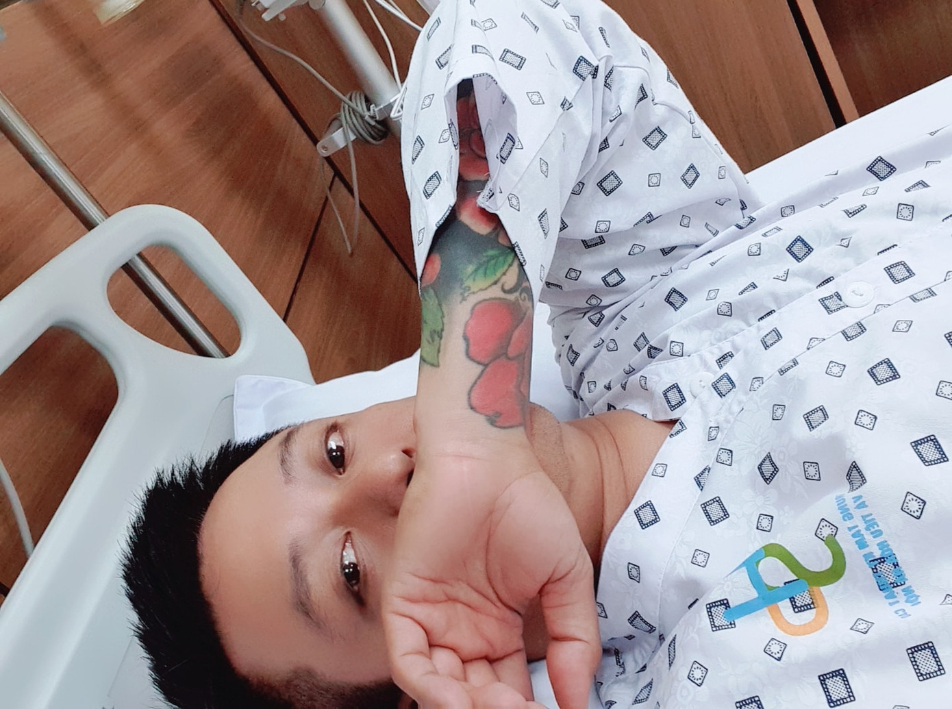 Tuấn Hưng bất ngờ nhập viện khiến fans lo lắng ảnh 2