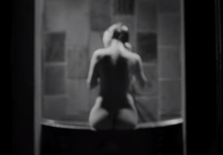 Quang Dũng nói gì khi nữ chính liên tục tắm trần trong MV mới? ảnh 4