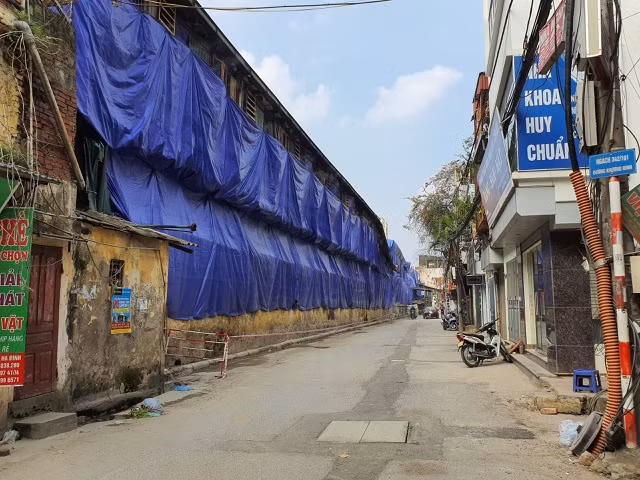 Hàng quán đóng cửa sang nhượng, dân quanh Công ty Rạng Đông ồ ạt bán nhà ảnh 9