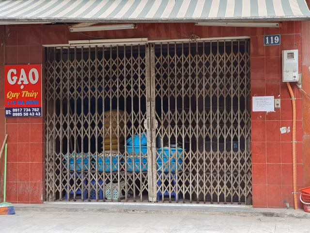 Hàng quán đóng cửa sang nhượng, dân quanh Công ty Rạng Đông ồ ạt bán nhà ảnh 3