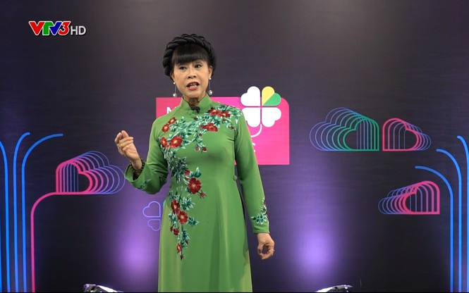 Showbiz 24/9: Kim Lý ôm hôn Hồ Ngọc Hà công khai trên máy bay ảnh 4