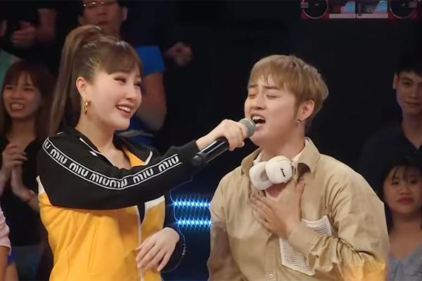 Showbiz 4/9: Goo Hye Sun tố chồng trẻ ngoại tình với bạn diễn ảnh 2