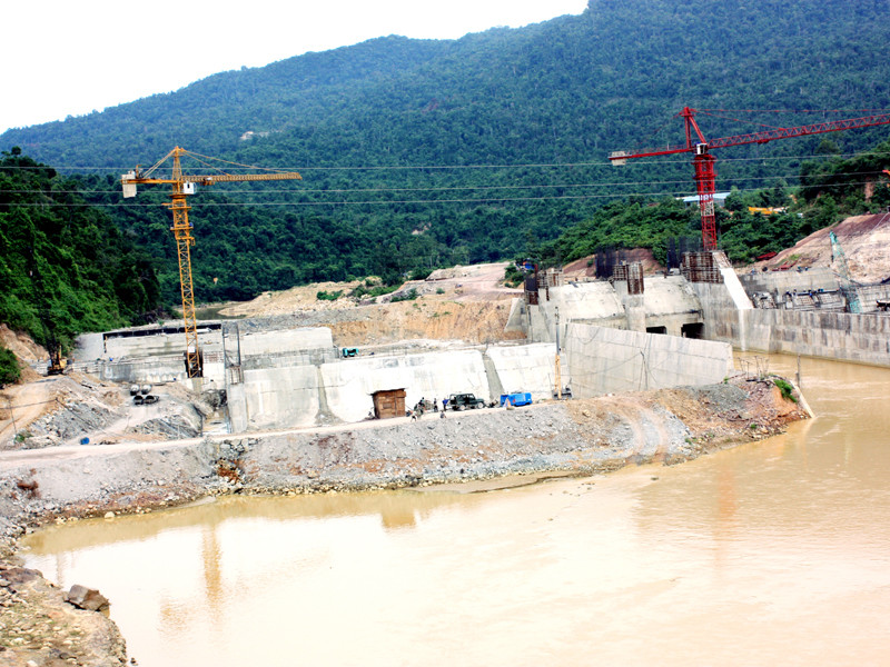 Có quá nhiều nhà máy thủy điện ở thượng nguồn sông Vu Gia - Thu Bồn