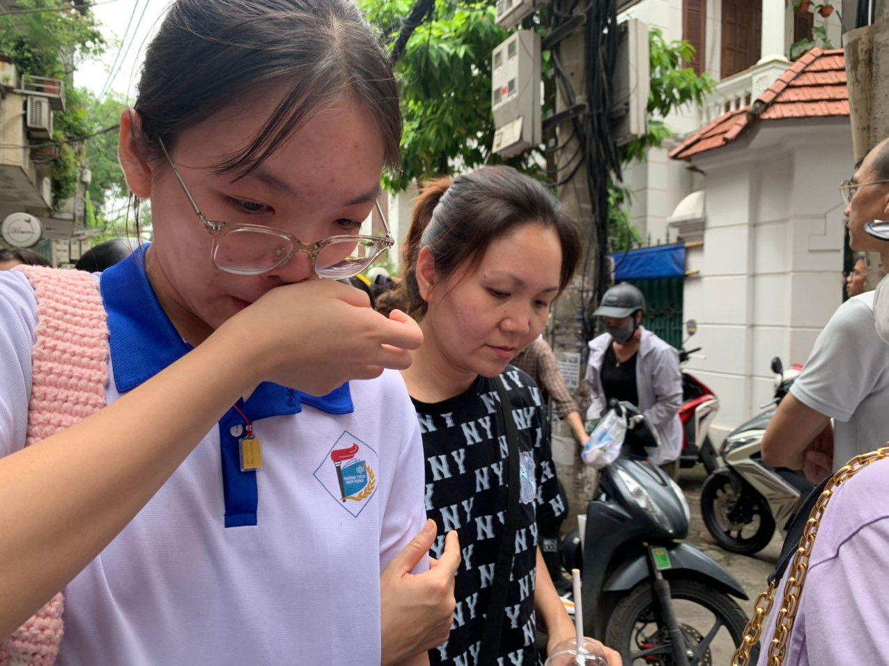 Giọt nước mắt tiếc nuối Giọt nước mắt tiếc nuối