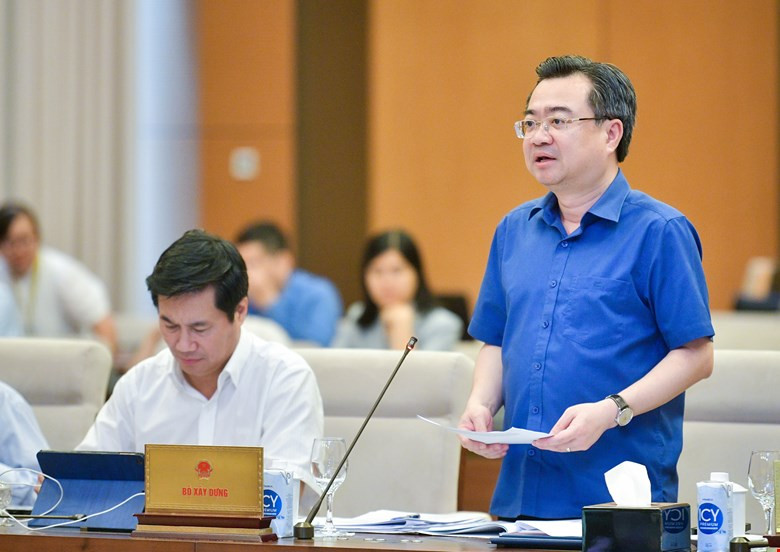 Bộ trưởng Bộ Xây dựng Nguyễn Thanh Nghị. Bộ trưởng Bộ Xây dựng Nguyễn Thanh Nghị.