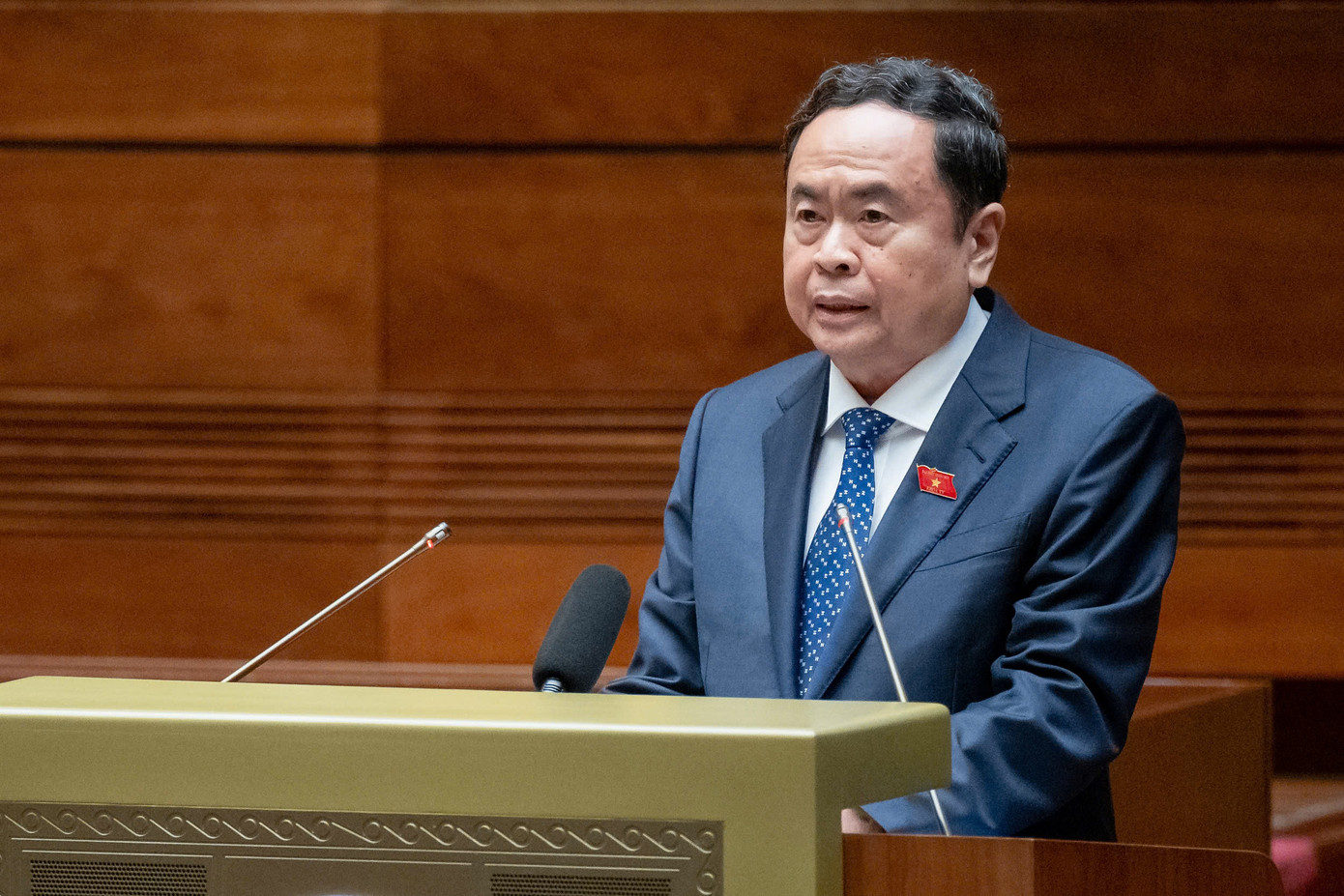 Chủ tịch Quốc hội Trần Thanh Mẫn phát biểu bế mạc chất vấn. Chủ tịch Quốc hội Trần Thanh Mẫn phát biểu bế mạc chất vấn.