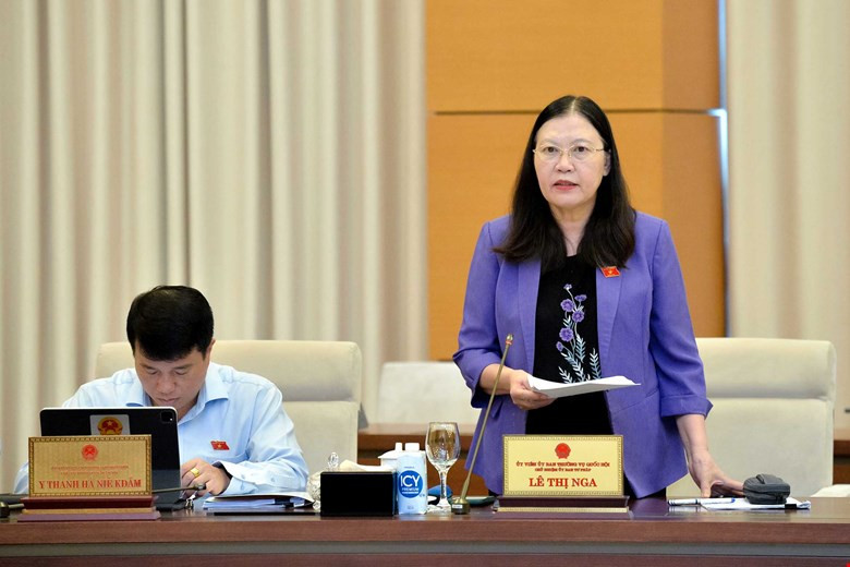 Chủ nhiệm Ủy ban Tư pháp Lê Thị Nga. Ảnh: QH Chủ nhiệm Ủy ban Tư pháp Lê Thị Nga. Ảnh: QH