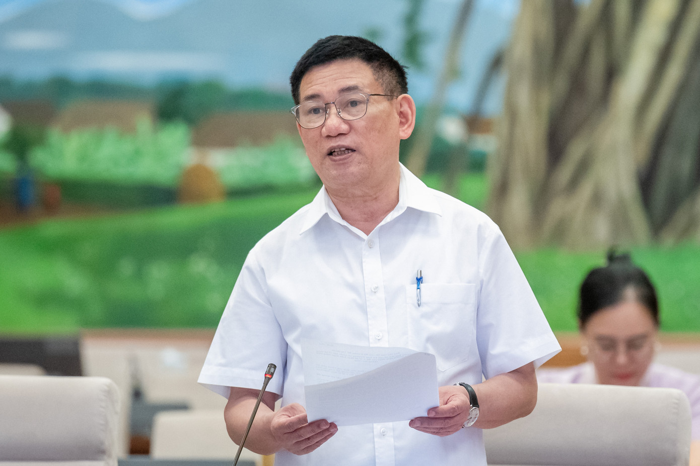 Bộ trưởng Bộ Tài chính Hồ Đức Phớc tại phiên họp Bộ trưởng Bộ Tài chính Hồ Đức Phớc tại phiên họp