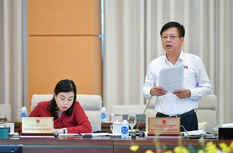 Phó Chủ nhiệm Ủy ban Pháp luật Nguyễn Trường Giang Phó Chủ nhiệm Ủy ban Pháp luật Nguyễn Trường Giang