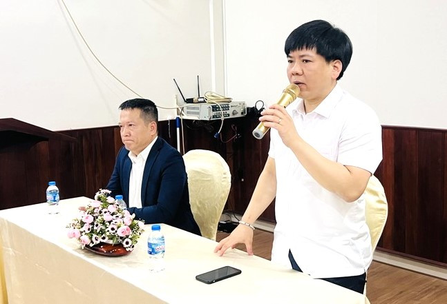 Shark Thủy đối thoại với phụ huynh học sinh tại Bình Dương