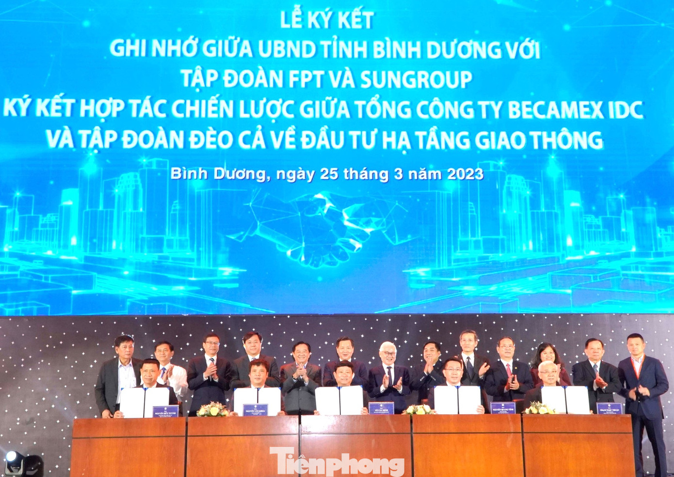 Tỉnh Bình Dương và Tổng công ty Becamex IDC ký kết hợp tác với các tập đoàn, doanh nghiệp lớn Tỉnh Bình Dương và Tổng công ty Becamex IDC ký kết hợp tác với các tập đoàn, doanh nghiệp lớn