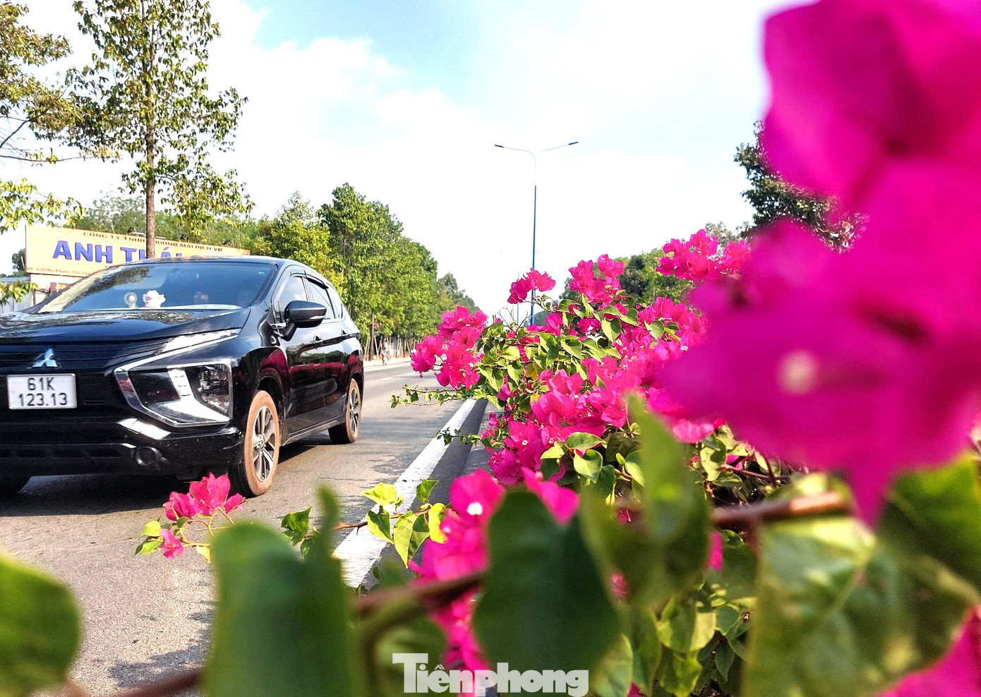 Mỹ Phước Tân Vạn là tuyến đường huyết mạch, kết nối hầu hết các khu công nghiệp lớn của tỉnh Bình Dương.