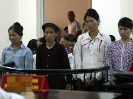 Các bị cáo tại tòa