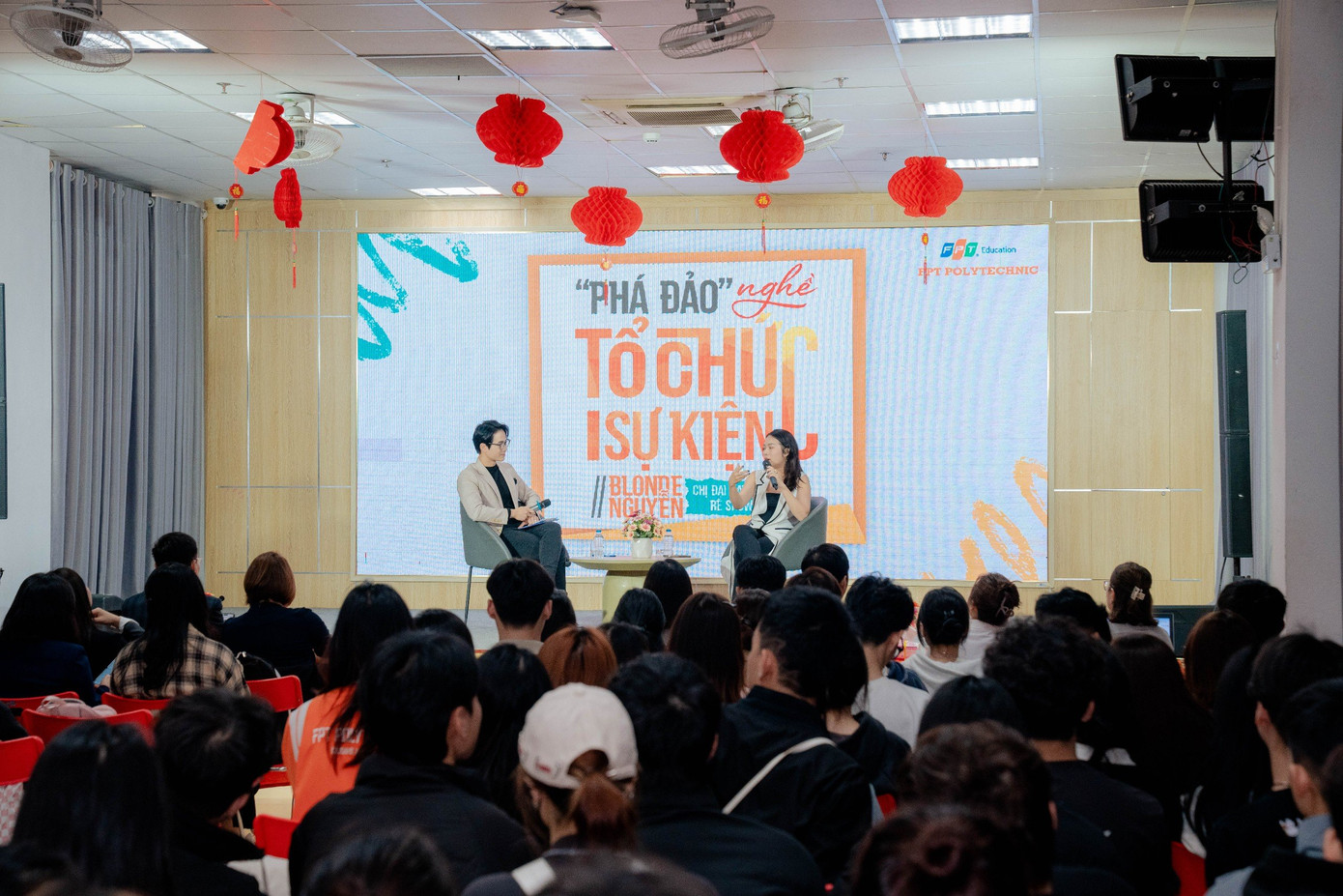 Đông đảo bạn trẻ tham gia Talkshow “Phá đảo nghề tổ chức sự kiện”