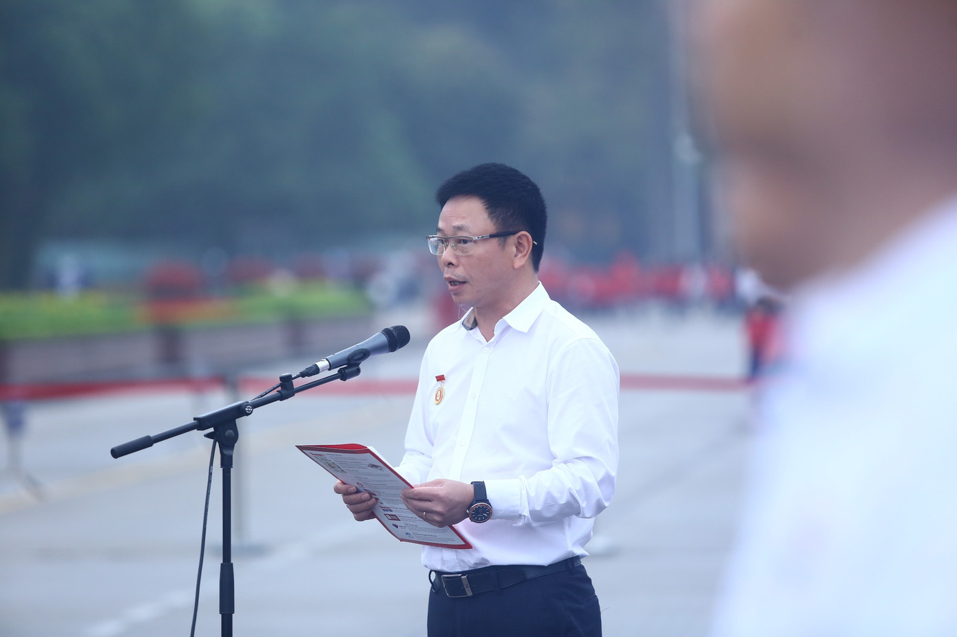 Các đại biểu làm lễ báo công, viếng Lăng Chủ tịch Hồ Chí Minh Các đại biểu làm lễ báo công, viếng Lăng Chủ tịch Hồ Chí Minh