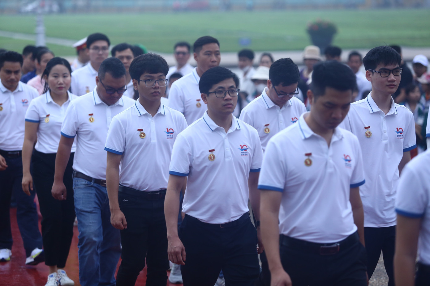 Các đại biểu viếng Lăng Chủ tịch Hồ Chí Minh Các đại biểu viếng Lăng Chủ tịch Hồ Chí Minh