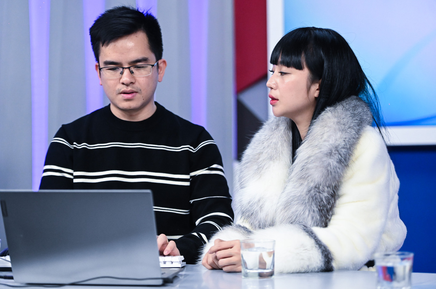 Nguyễn Thị Thu Hoa giao lưu trực tuyến với độc giả Nguyễn Thị Thu Hoa giao lưu trực tuyến với độc giả