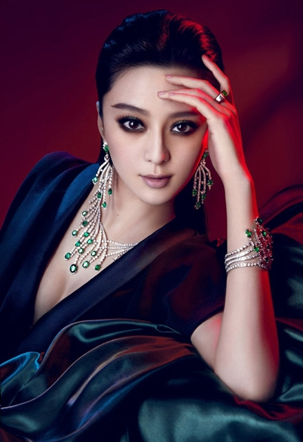 Phạm Băng Băng quí phái với trang sức Cartier