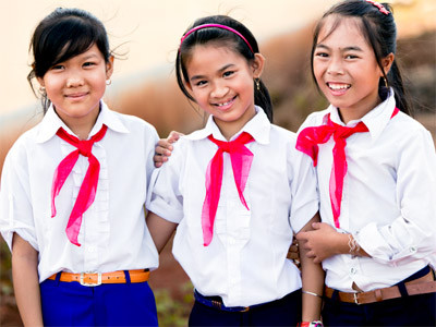 Những em nhỏ luôn cần sự chở che và yêu thương từ cộng đồng