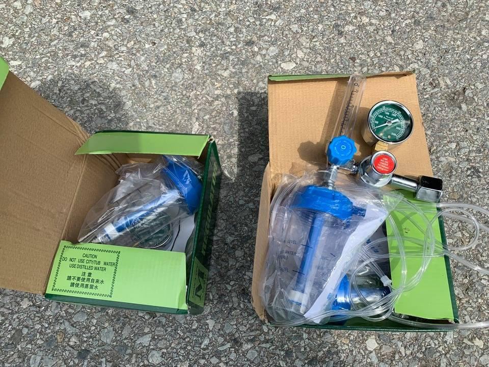 Van máy thở không rõ nguồn gốc bị thu giữ.