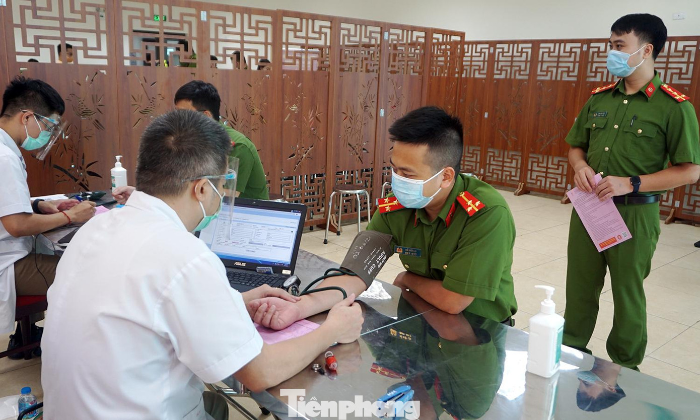 Lễ phát động nhằm động viên, khích lệ, cổ vũ cán bộ chiến sĩ nêu cao tinh thần trách nhiệm, phát huy tính năng động, sáng tạo, cùng chung sức, đồng lòng với toàn xã hội, vượt qua khó khăn, thử thách, thi đua hoàn thành xuất sắc nhiệm vụ công tác phòng, chống dịch và nhiệm vụ được giao.