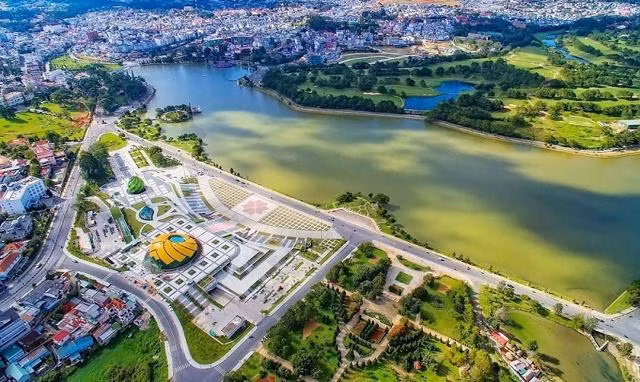 Bộ Xây dựng yêu cầu các địa phương đảm bảo việc tài trợ kinh phí lập quy hoạch là tự nguyện, không điều kiện, không vì lợi ích của nhà tài trợ làm ảnh hưởng tới tính minh bạch và không gắn với việc lựa chọn nhà đầu tư. Đồng thời, không để lợi dụng trục lợi, lợi ích nhóm… trong lựa lựa chọn nhà đầu tư thực hiện dự án theo quy hoạch được duyệt. Ảnh minh họa.