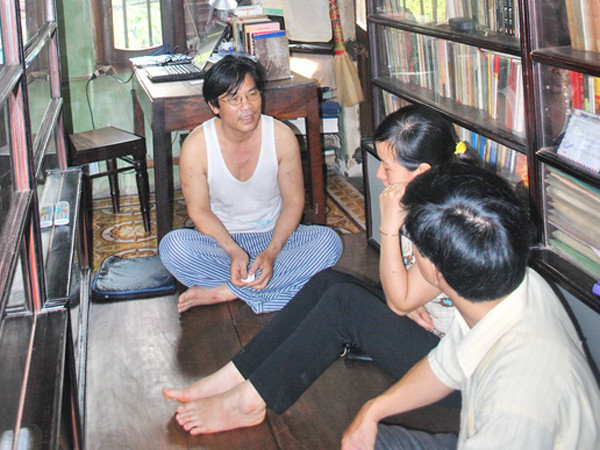 Phòng văn 4m2 của nhà văn Sơn Tùng